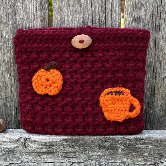Handmade Handbags - Handmade Pumpkin Spice Burgundy Crochet Bag‎